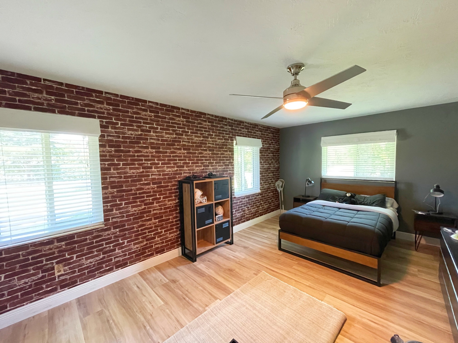 Wallpaper Installation – Pompano Beach, FL - Professional Home Improvement Project in South Florida