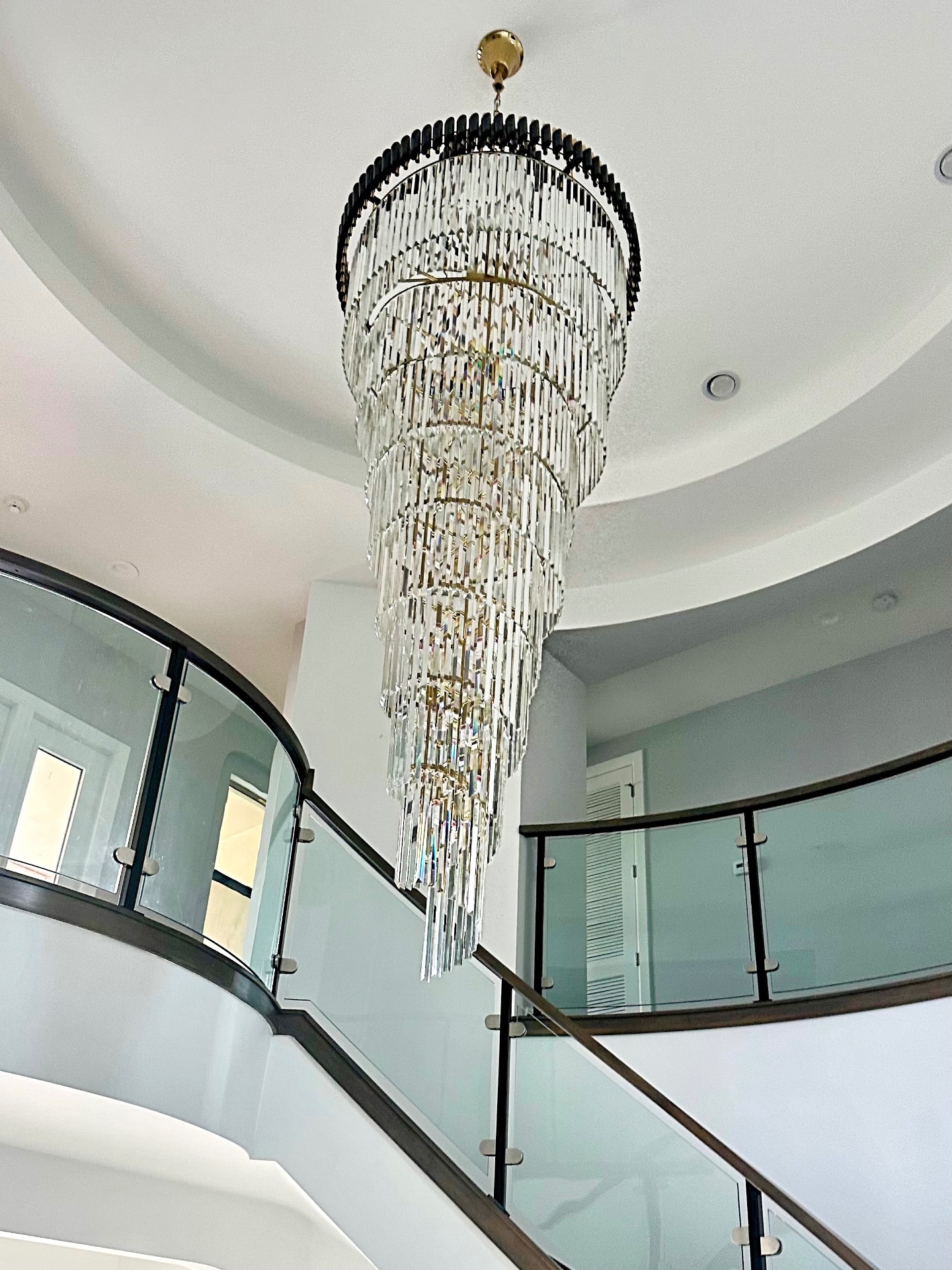 Luxury Chandelier Installation – Manalapan, FL - Professional Home Improvement Project in South Florida